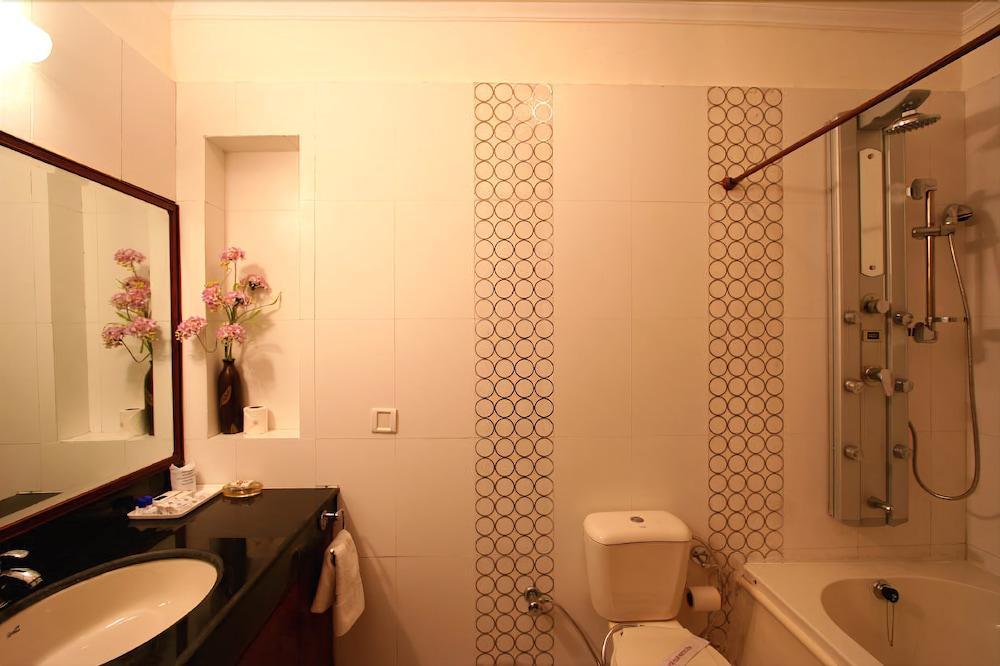 Grand President Hotel Delhi  Eksteriør billede