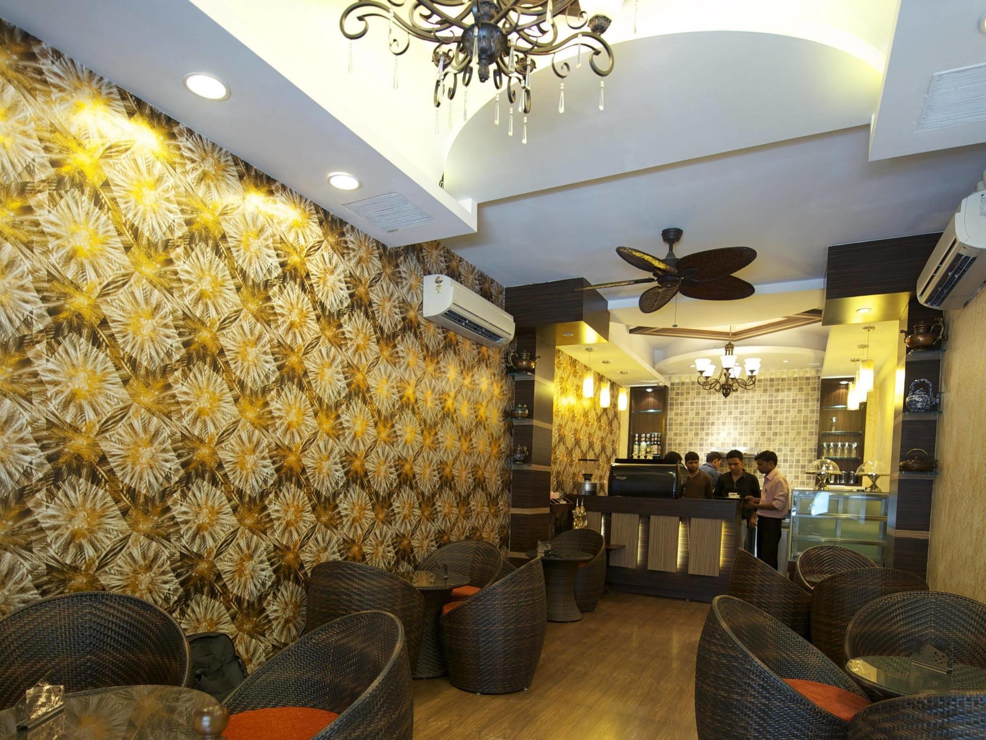 Grand President Hotel Delhi  Eksteriør billede
